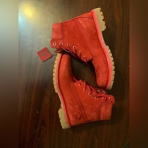 Selling women’s Ruby rose limited edition timberland 6” boot